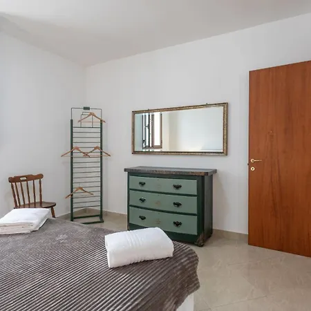 Apartment La Casa Di Vale Vista Mare A - Apulia